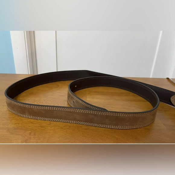 Carhartt Mens Belt Tan Italian Leather Suede Silver Tone Buckle Sz 54 Classic - Picture 11 of 12